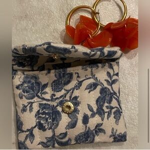 NWOT Sezane Flora hoops earrings in orange